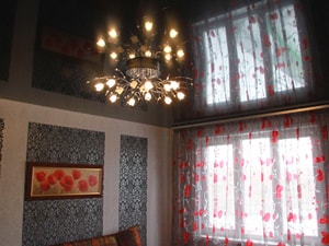 зеркальный потолок в спальню